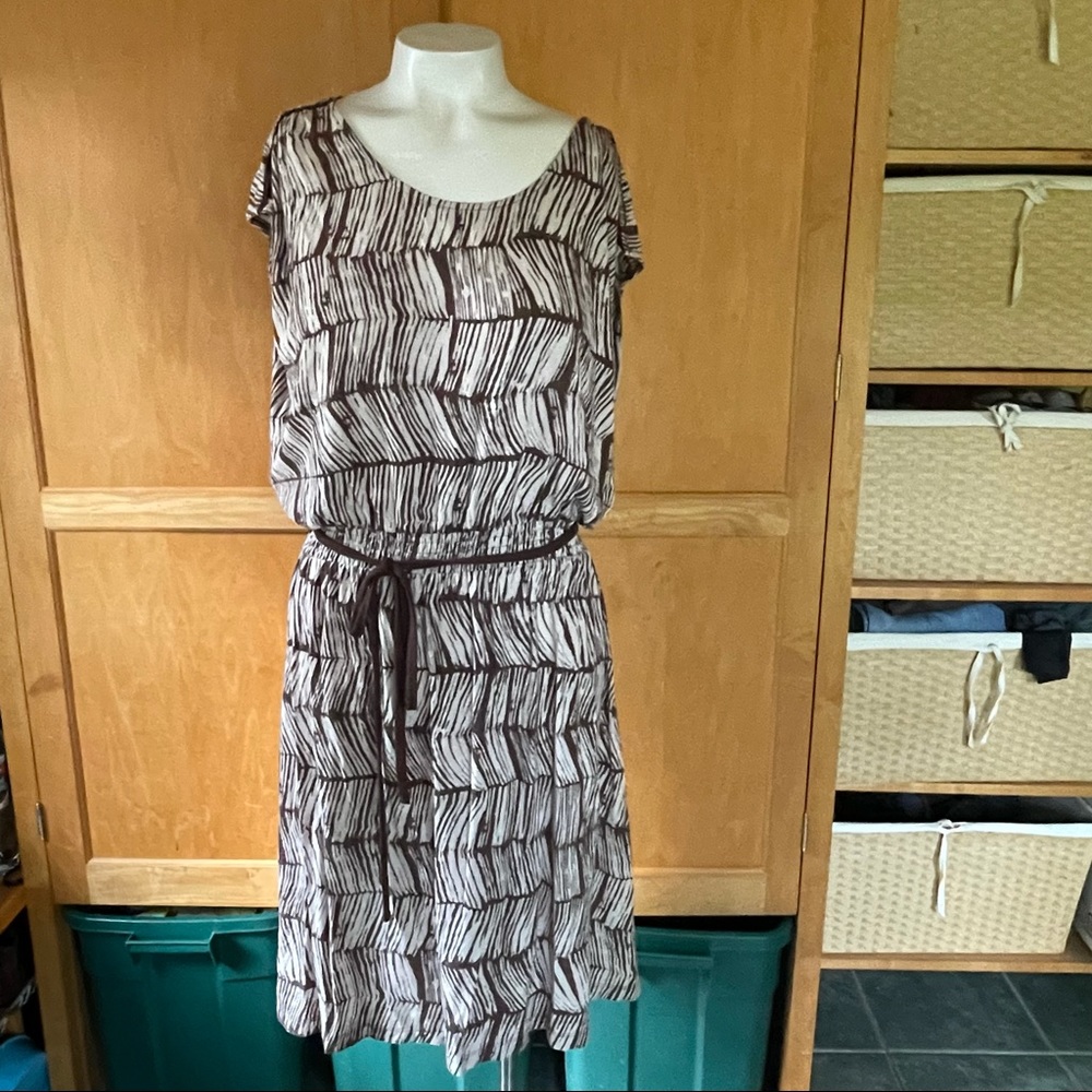LOFT sleeveless dress